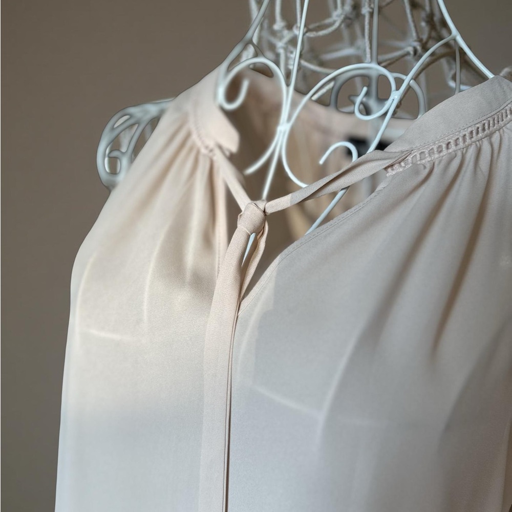 Crescent Women’s Blush Blouse with Keyhole Neck - Size S/M, New - Picture 4 of 5